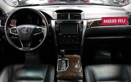 Toyota Camry, 2016 год, 2 299 000 рублей, 6 фотография