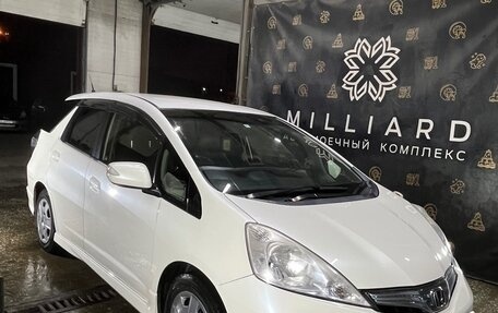Honda Fit Shuttle I рестайлинг, 2012 год, 1 030 000 рублей, 1 фотография