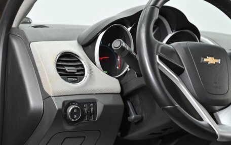 Chevrolet Cruze II, 2013 год, 825 000 рублей, 9 фотография