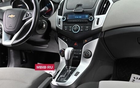 Chevrolet Cruze II, 2013 год, 825 000 рублей, 10 фотография