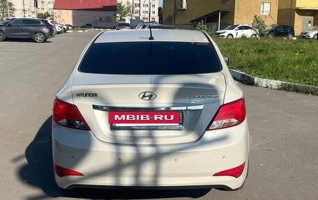 Hyundai Solaris II рестайлинг, 2015 год, 850 000 рублей, 7 фотография