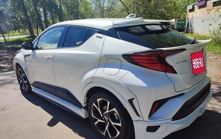 Toyota C-HR I рестайлинг, 2020 год, 2 350 000 рублей, 7 фотография