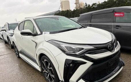 Toyota C-HR I рестайлинг, 2020 год, 2 350 000 рублей, 17 фотография
