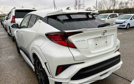 Toyota C-HR I рестайлинг, 2020 год, 2 350 000 рублей, 26 фотография