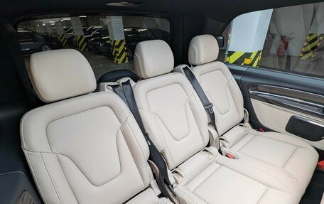 Mercedes-Benz V-Класс, 2023 год, 12 500 000 рублей, 12 фотография