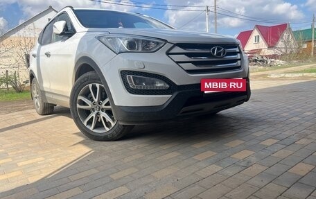 Hyundai Santa Fe III рестайлинг, 2013 год, 1 790 000 рублей, 2 фотография
