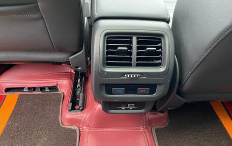 Volkswagen Touran III, 2022 год, 2 110 000 рублей, 15 фотография