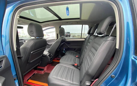 Volkswagen Touran III, 2022 год, 2 110 000 рублей, 14 фотография