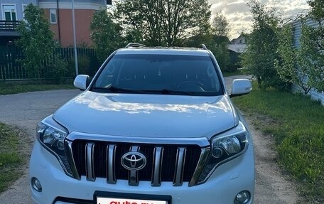 Toyota Land Cruiser Prado 150 рестайлинг 2, 2015 год, 4 200 000 рублей, 2 фотография
