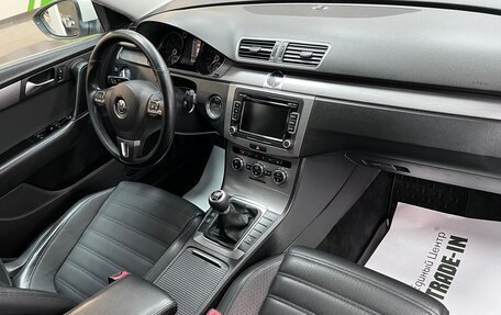 Volkswagen Passat B7, 2012 год, 1 045 000 рублей, 13 фотография