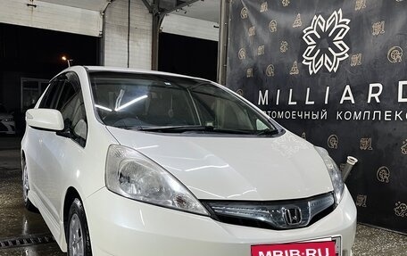 Honda Fit Shuttle I рестайлинг, 2012 год, 1 030 000 рублей, 2 фотография
