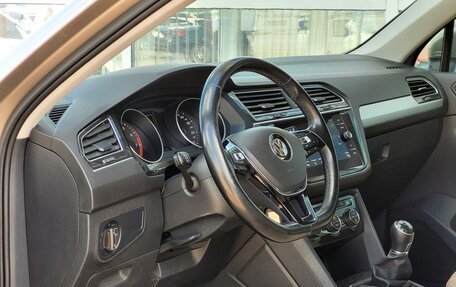 Volkswagen Tiguan II, 2019 год, 1 949 000 рублей, 15 фотография