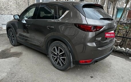 Mazda CX-5 II, 2017 год, 2 750 000 рублей, 3 фотография