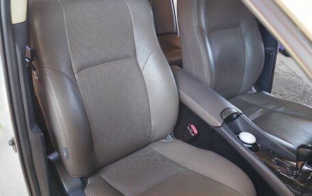 Toyota Avensis III рестайлинг, 2011 год, 1 550 000 рублей, 17 фотография