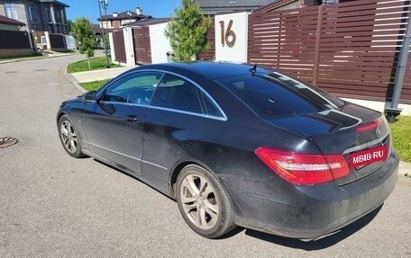 Mercedes-Benz E-Класс, 2011 год, 1 260 000 рублей, 4 фотография