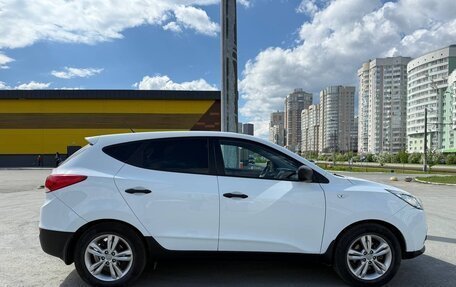 Hyundai ix35 I рестайлинг, 2010 год, 1 250 000 рублей, 8 фотография