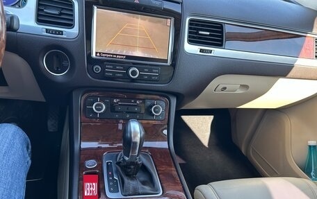 Volkswagen Touareg III, 2011 год, 1 895 000 рублей, 6 фотография