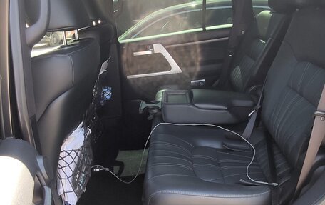 Toyota Land Cruiser 200, 2019 год, 7 500 000 рублей, 10 фотография