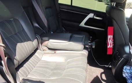 Toyota Land Cruiser 200, 2019 год, 7 500 000 рублей, 9 фотография