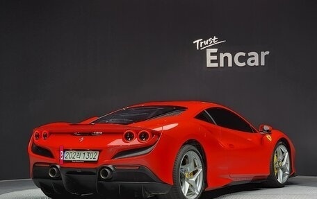 Ferrari F8, 2021 год, 26 000 000 рублей, 2 фотография