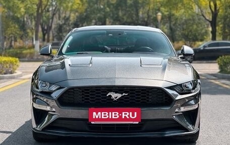 Ford Mustang VI рестайлинг, 2021 год, 2 300 002 рублей, 2 фотография