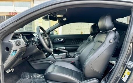 Ford Mustang VI рестайлинг, 2021 год, 2 300 002 рублей, 10 фотография