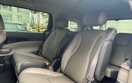 KIA Carnival, 2024 год, 4 000 000 рублей, 10 фотография