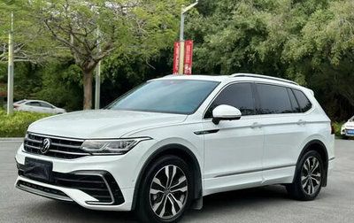 Volkswagen Tiguan II, 2022 год, 3 017 000 рублей, 1 фотография