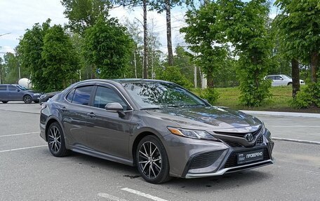 Toyota Camry, 2022 год, 3 249 000 рублей, 3 фотография