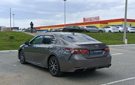 Toyota Camry, 2022 год, 3 249 000 рублей, 8 фотография