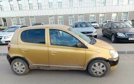 Toyota Yaris I рестайлинг, 1999 год, 155 000 рублей, 3 фотография