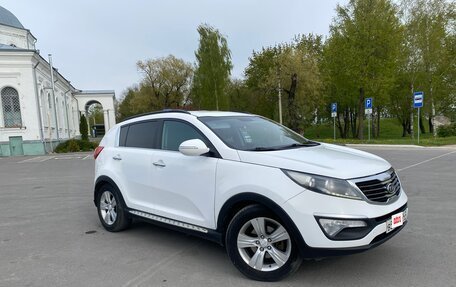 KIA Sportage III, 2011 год, 895 000 рублей, 2 фотография