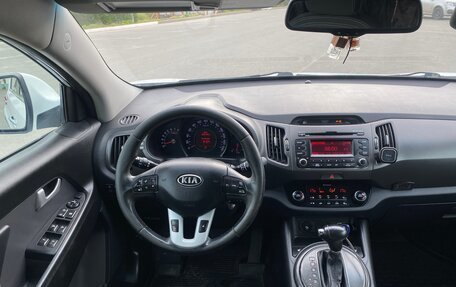 KIA Sportage III, 2011 год, 895 000 рублей, 16 фотография