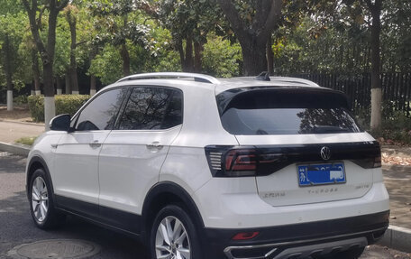 Volkswagen T-Cross I, 2022 год, 1 572 000 рублей, 2 фотография