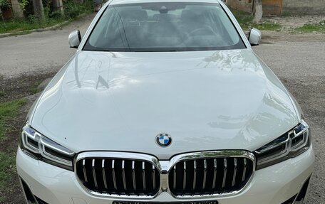 BMW 5 серия, 2021 год, 5 700 000 рублей, 2 фотография