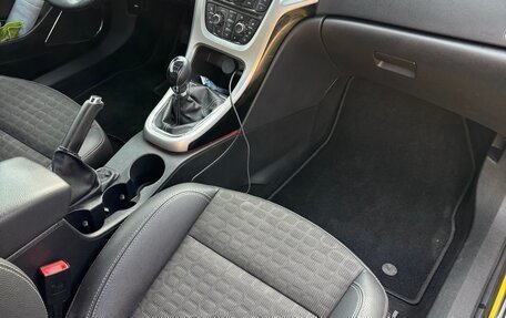 Opel Astra J, 2011 год, 830 000 рублей, 16 фотография
