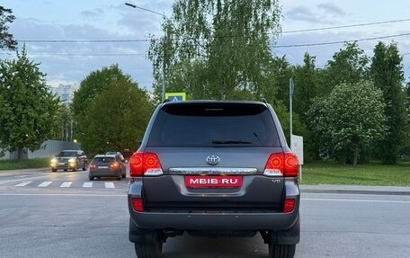 Toyota Land Cruiser 200, 2014 год, 4 197 000 рублей, 24 фотография