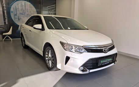 Toyota Camry, 2016 год, 2 080 000 рублей, 3 фотография
