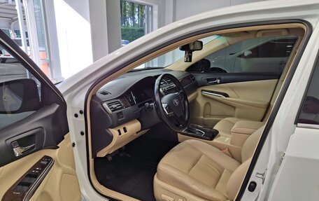 Toyota Camry, 2016 год, 2 080 000 рублей, 9 фотография