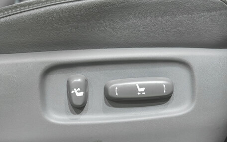 Toyota Land Cruiser 200, 2008 год, 2 899 000 рублей, 33 фотография