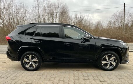 Toyota RAV4, 2021 год, 2 600 000 рублей, 6 фотография
