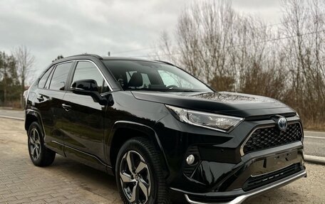 Toyota RAV4, 2021 год, 2 600 000 рублей, 3 фотография