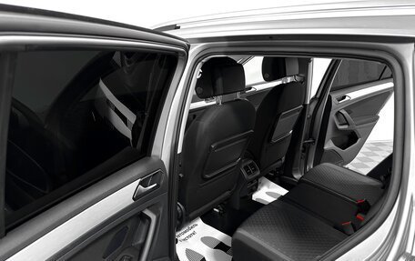 Volkswagen Tiguan II, 2017 год, 2 699 000 рублей, 14 фотография