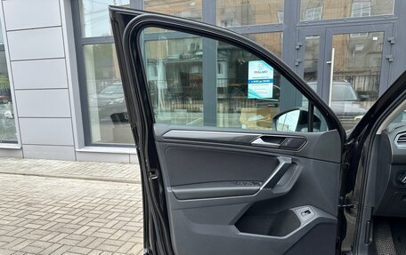 Volkswagen Tiguan II, 2018 год, 2 350 000 рублей, 5 фотография
