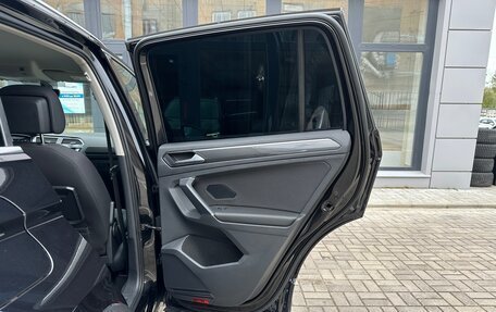 Volkswagen Tiguan II, 2018 год, 2 350 000 рублей, 23 фотография