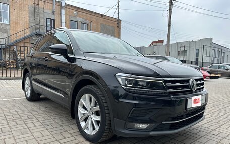 Volkswagen Tiguan II, 2018 год, 2 350 000 рублей, 26 фотография