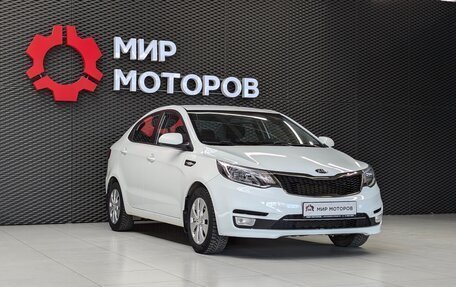KIA Rio III рестайлинг, 2015 год, 950 000 рублей, 3 фотография