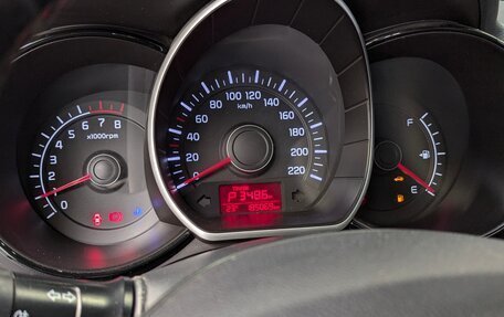 KIA Rio III рестайлинг, 2015 год, 950 000 рублей, 27 фотография