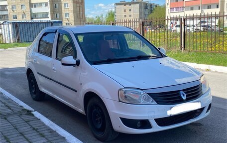 Renault Logan I, 2014 год, 305 000 рублей, 3 фотография