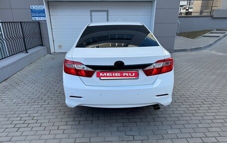 Toyota Camry, 2013 год, 1 840 000 рублей, 2 фотография